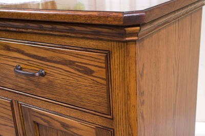 amish-armoire-top-molding-detail